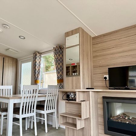 The Salmon Van - Beautiful, Luxury Static Caravan Aberlour Exteriör bild