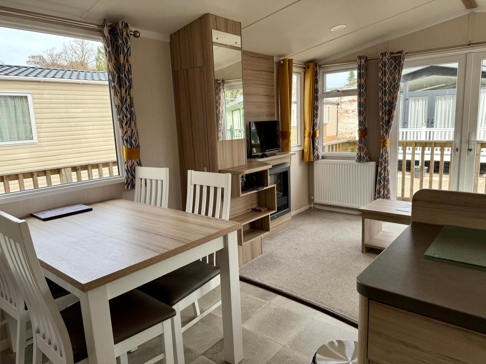 The Salmon Van - Beautiful, Luxury Static Caravan Aberlour Exteriör bild