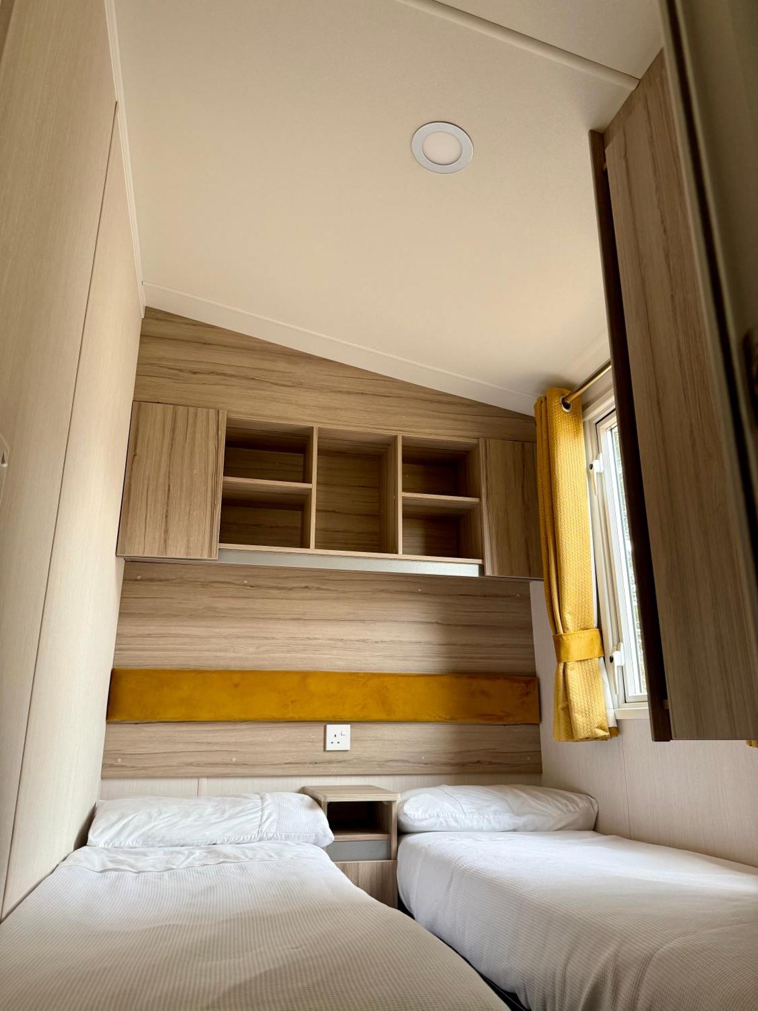 The Salmon Van - Beautiful, Luxury Static Caravan Aberlour Exteriör bild
