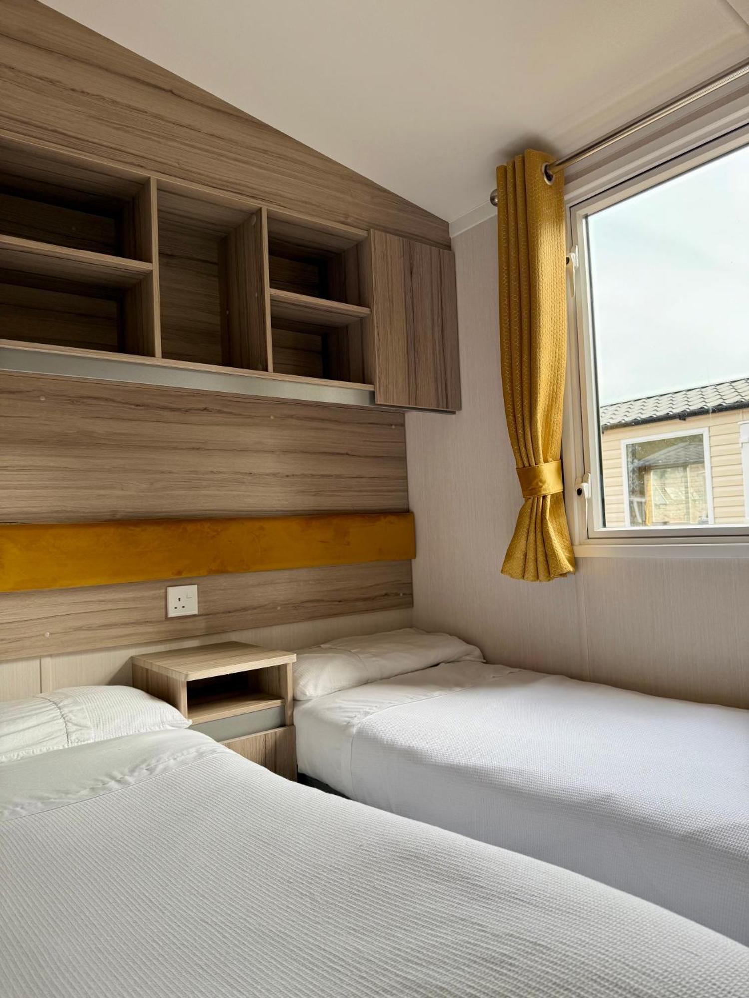 The Salmon Van - Beautiful, Luxury Static Caravan Aberlour Exteriör bild